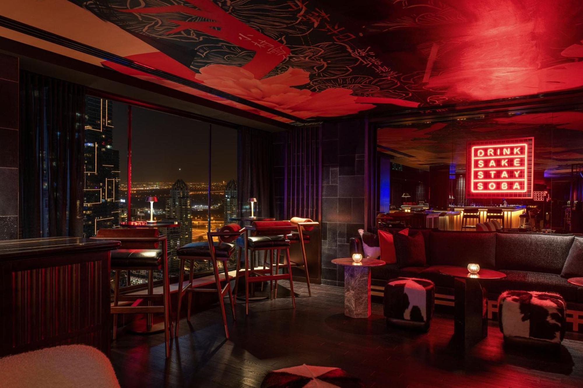 Grosvenor House, A Luxury Collection Hotel, Dubai Luaran gambar The bar at the top of the Standard East Village