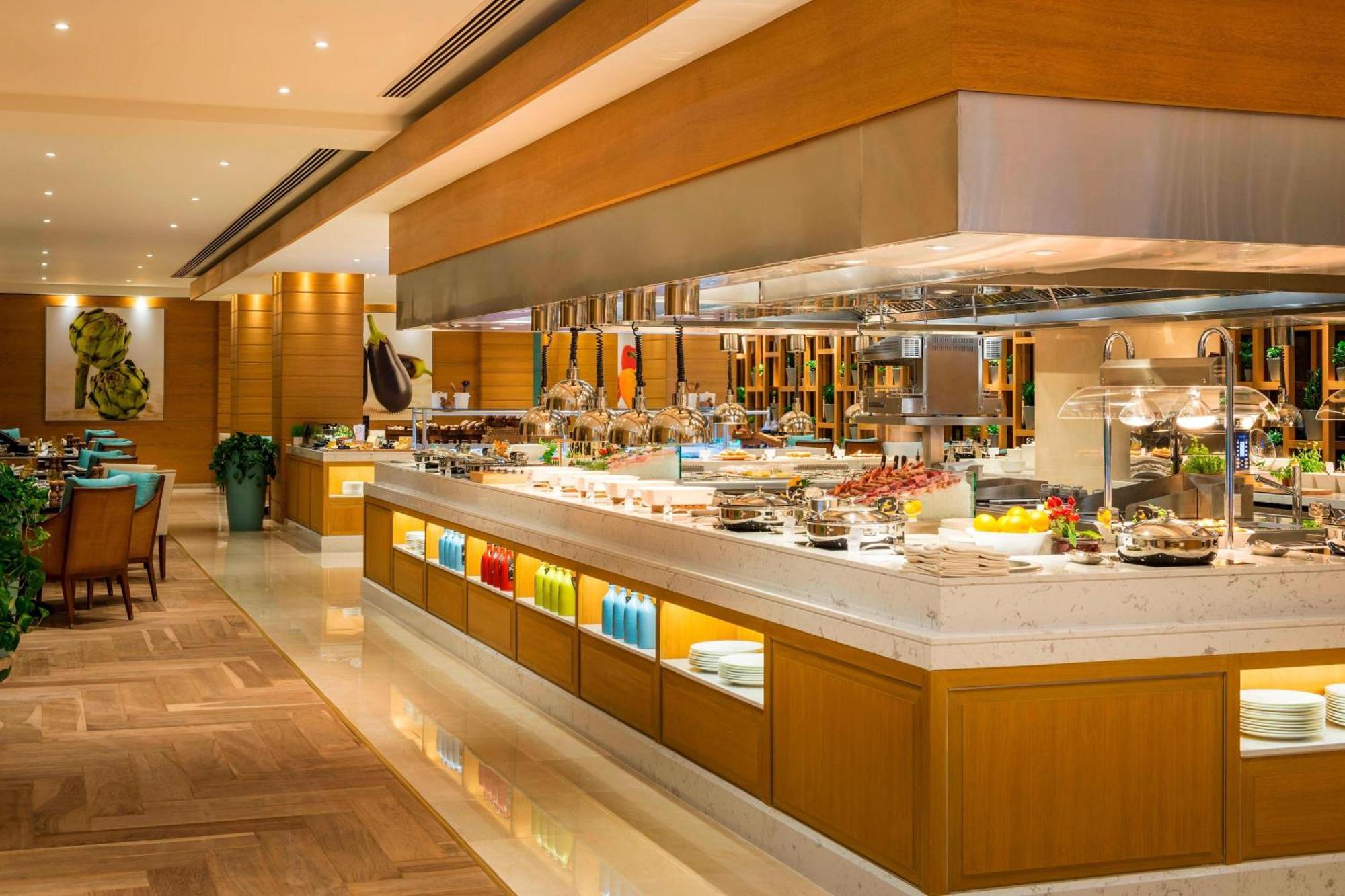 Grosvenor House, A Luxury Collection Hotel, Dubai Luaran gambar The buffet at the hotel