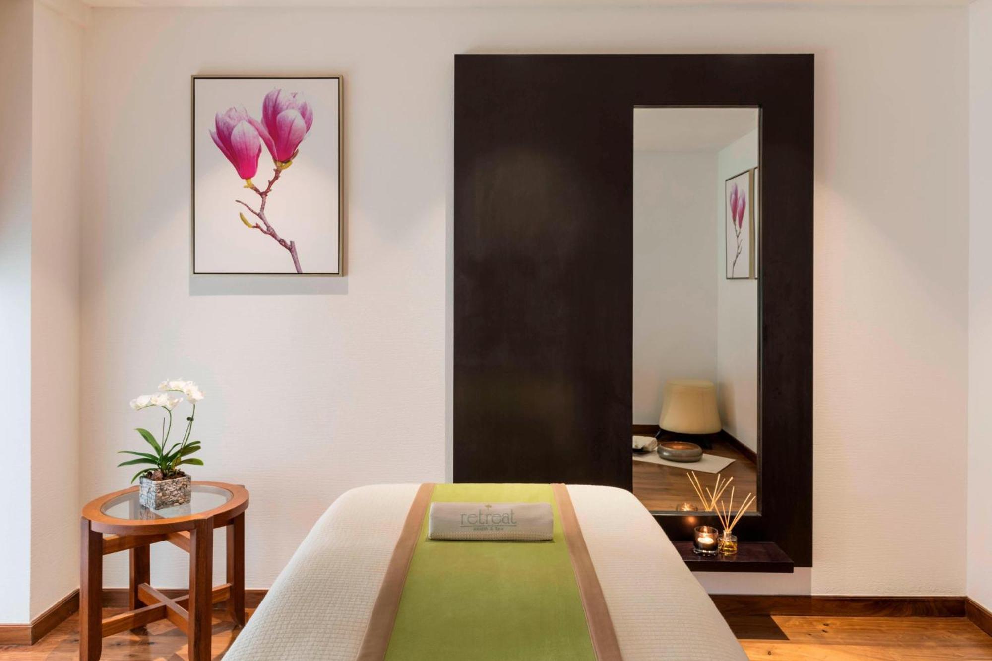 Grosvenor House, A Luxury Collection Hotel, Dubai Luaran gambar A treatment room at the spa