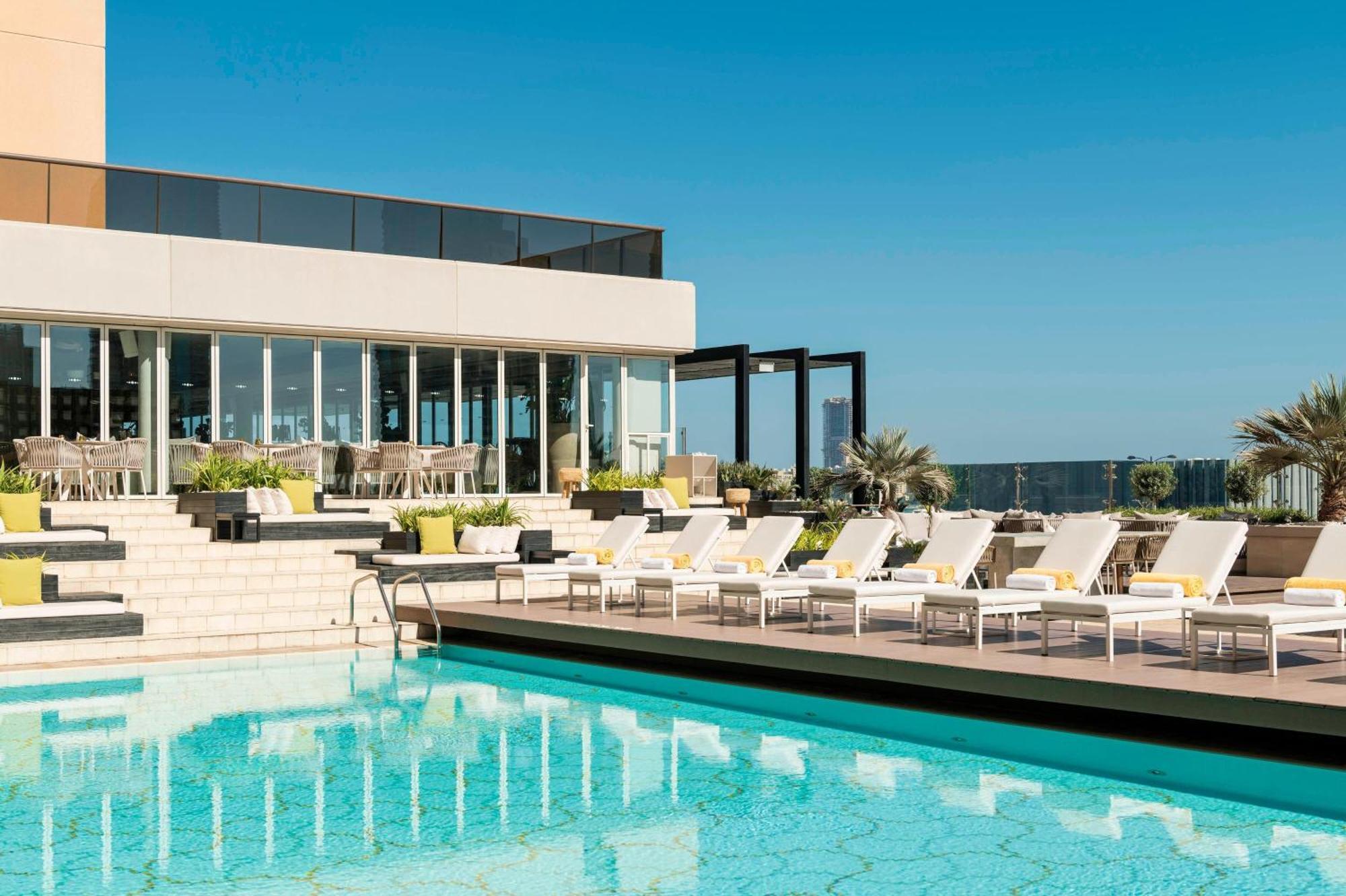 Grosvenor House, A Luxury Collection Hotel, Dubai Luaran gambar The rooftop pool at the hotel