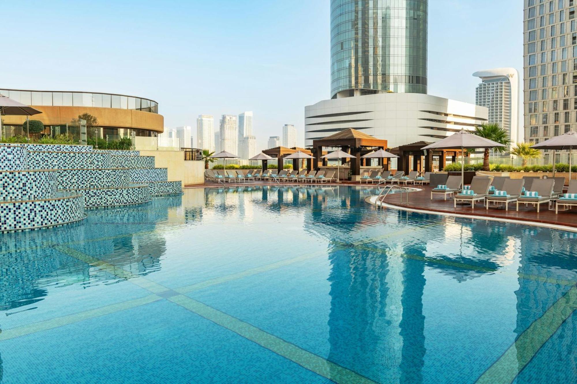 Grosvenor House, A Luxury Collection Hotel, Dubai Luaran gambar The swimming pool at the hotel