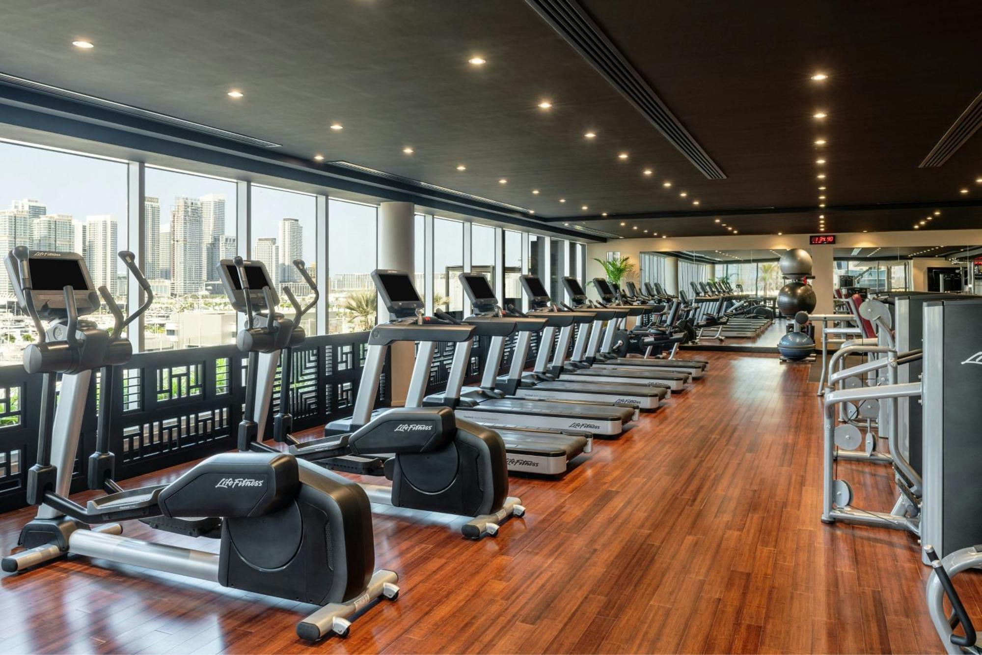 Grosvenor House, A Luxury Collection Hotel, Dubai Luaran gambar The gym at the hotel