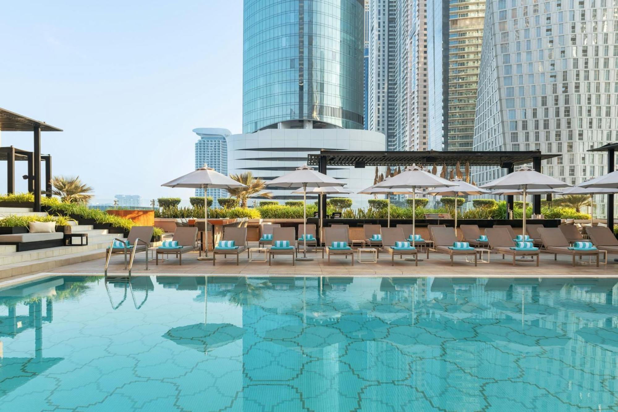 Grosvenor House, A Luxury Collection Hotel, Dubai Luaran gambar The swimming pool at the hotel