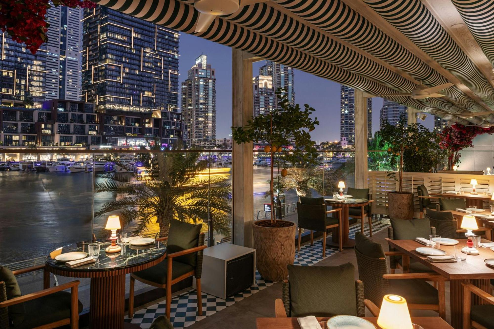 Grosvenor House, A Luxury Collection Hotel, Dubai Luaran gambar The Pier Lounge